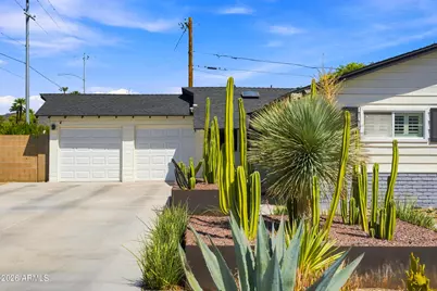 702 E Desert Park Lane, Phoenix, AZ 85020 - Photo 40