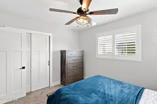702 E Desert Park Ln, Phoenix, AZ 85020 - Photo 24