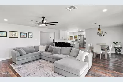 702 E Desert Park Lane, Phoenix, AZ 85020 - Photo 14