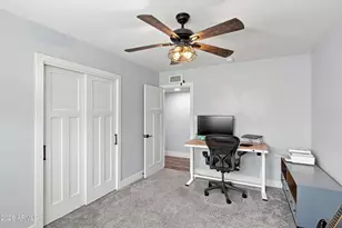 702 E Desert Park Ln, Phoenix, AZ 85020 - Photo 22