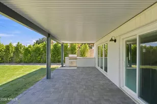 702 E Desert Park Ln, Phoenix, AZ 85020 - Photo 12