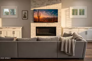 702 E Desert Park Ln, Phoenix, AZ 85020 - Photo 2