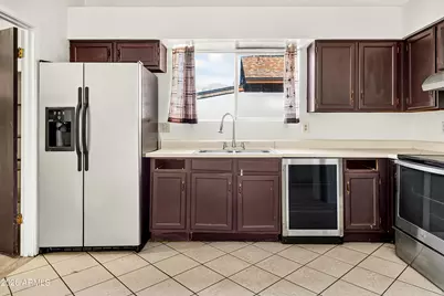 876 S Nebraska Street #10, Chandler, AZ 85225 - Photo 4
