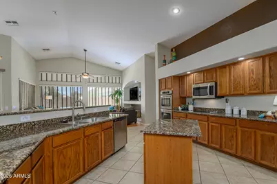17723 W Sammy Way, Surprise, AZ 85374 - Photo 4