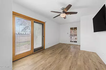 8539 N 104th Avenue, Peoria, AZ 85345 - Photo 14