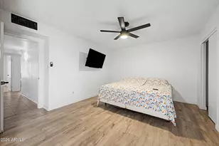 8539 N 104th Ave, Peoria, AZ 85345 - Photo 18