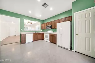 2312 W Alta Vista Rd, Phoenix, AZ 85041 - Photo 10