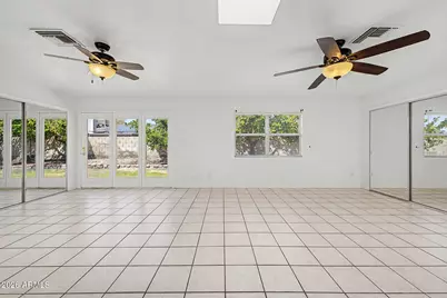 2816 W Villa Maria Drive, Phoenix, AZ 85053 - Photo 24
