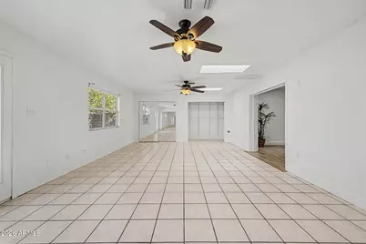 2816 W Villa Maria Drive, Phoenix, AZ 85053 - Photo 30