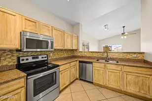 17826 N 13th Pl, Phoenix, AZ 85022 - Photo 10