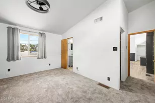 410 W Parkway Blvd, Tempe, AZ 85281 - Photo 22