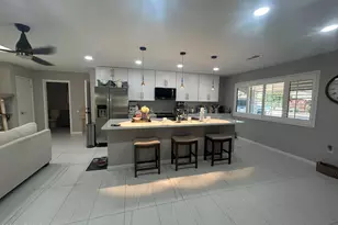 9325 W Arrowhead Dr W, Sun City, AZ 85351 - Photo 4