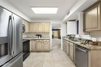 19249 N 93rd Drive, Peoria, AZ 85382 - Photo 8