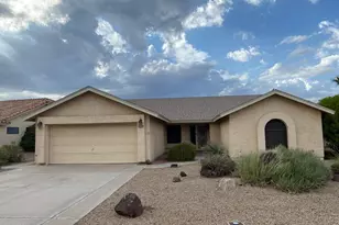 20053 N 98th Ln, Peoria, AZ 85382 - Photo 4