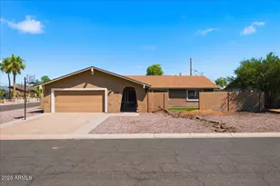 686 W 22nd Ave, Apache Junction, AZ 85120 - Photo 1