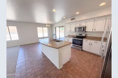 25798 W Hilton Avenue, Buckeye, AZ 85326 - Photo 6