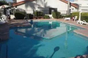 8719 N Fountain Dr, Peoria, AZ 85345 - Photo 4