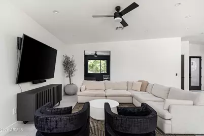 3828 N 32nd Way, Phoenix, AZ 85018 - Photo 16