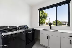 3828 N 32nd Way, Phoenix, AZ 85018 - Photo 28