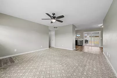 2724 E Holmes Avenue, Mesa, AZ 85204 - Photo 6