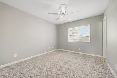 2724 E Holmes Avenue, Mesa, AZ 85204 - Photo 8