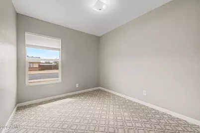 2724 E Holmes Avenue, Mesa, AZ 85204 - Photo 18