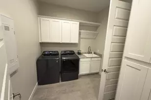 39318 N Trajen Pl, San Tan Valley, AZ 85140 - Photo 16