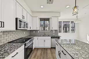 2090 S Dorsey Ln, Tempe, AZ 85282 - Photo 14