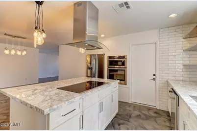 8338 E Granada Road, Scottsdale, AZ 85257 - Photo 6