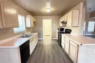10225 W Windsor Blvd, Glendale, AZ 85307 - Photo 6