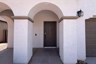 841 E Gary Ln, Phoenix, AZ 85042 - Photo 28