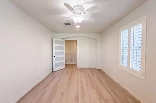 841 E Gary Ln, Phoenix, AZ 85042 - Photo 18