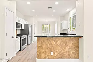 1451 W Armstrong Way, Chandler, AZ 85286 - Photo 12