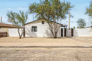 3646 W Hadley St, Phoenix, AZ 85009 - Photo 2