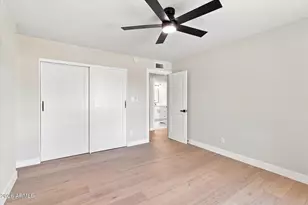 8852 S Lakeshore Dr, Tempe, AZ 85284 - Photo 48