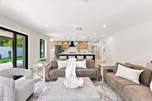 8852 S Lakeshore Dr, Tempe, AZ 85284 - Photo 18