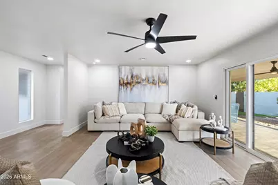 709 E Royal Palm Road, Phoenix, AZ 85020 - Photo 12