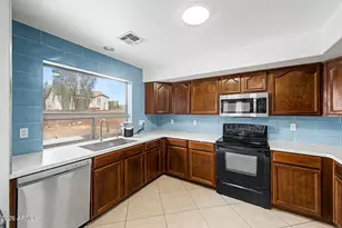 2775 S 161st Dr, Goodyear, AZ 85338 - Photo 12