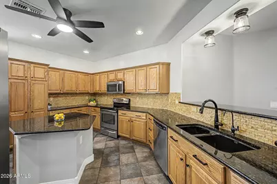 2467 E Hancock Trail, Casa Grande, AZ 85194 - Photo 10