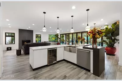 20 E Los Arboles Circle, Tempe, AZ 85284 - Photo 14
