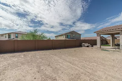 24133 W Gibson Lane, Buckeye, AZ 85326 - Photo 26