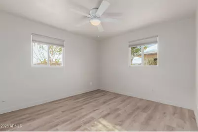3622 W Sunland Avenue, Phoenix, AZ 85041 - Photo 8