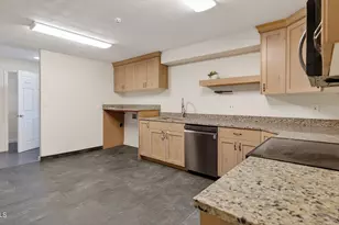 445 W Academy Ave, Colorado City, AZ 86021 - Photo 40