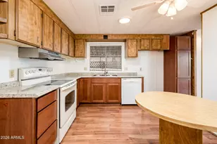 650 S Park View Cir, Mesa, AZ 85208 - Photo 12