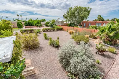 650 S Park View Circle, Mesa, AZ 85208 - Photo 22