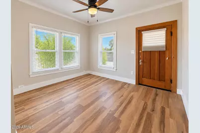 1019 W Woodland Avenue #Apt 4, Phoenix, AZ 85007 - Photo 2