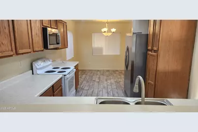 10126 N 116th Lane, Youngtown, AZ 85363 - Photo 6