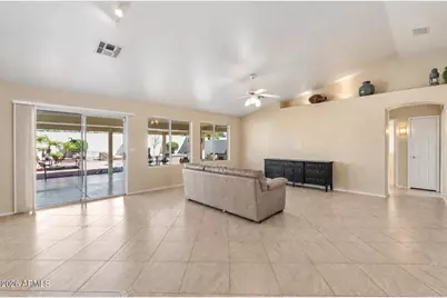 11058 W Sierra Pinta Drive, Peoria, AZ 85373 - Photo 8