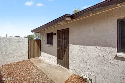 1442 E Polk -- #Apt E, Phoenix, AZ 85006 - Photo 12