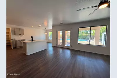 8640 N 68th Drive, Peoria, AZ 85345 - Photo 2